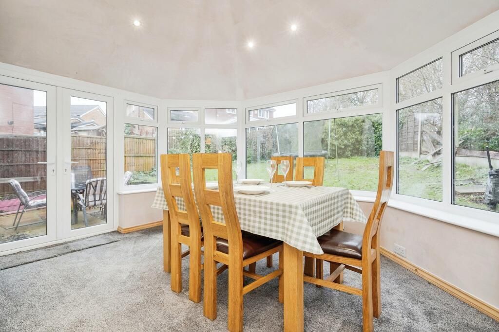 Property photo 3 of 19 Picture No. 16