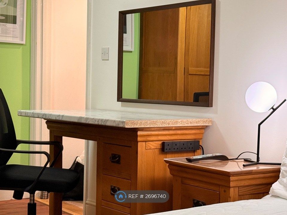 Property photo 3 of 8