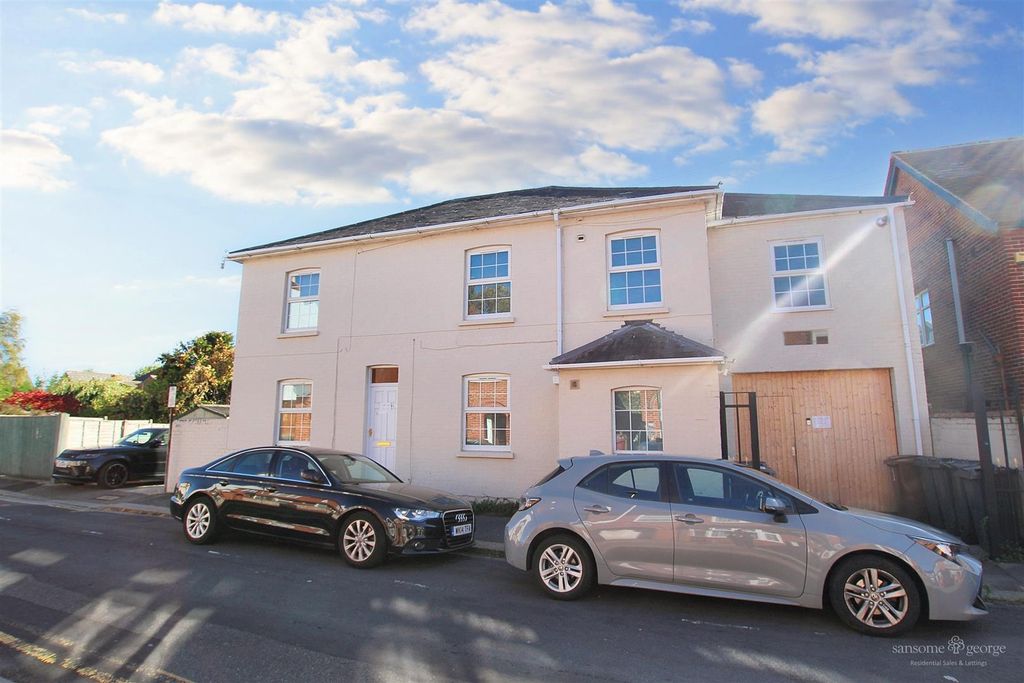 Property photo 1 of 27 Front