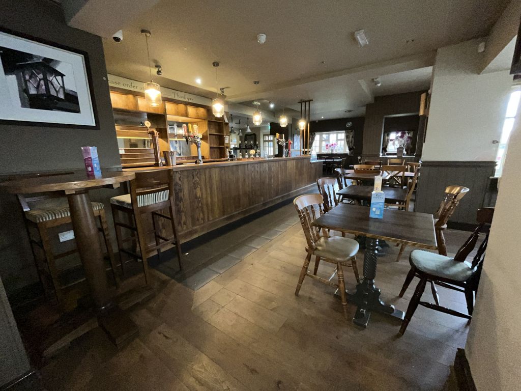 Property photo 3 of 11 Gallery