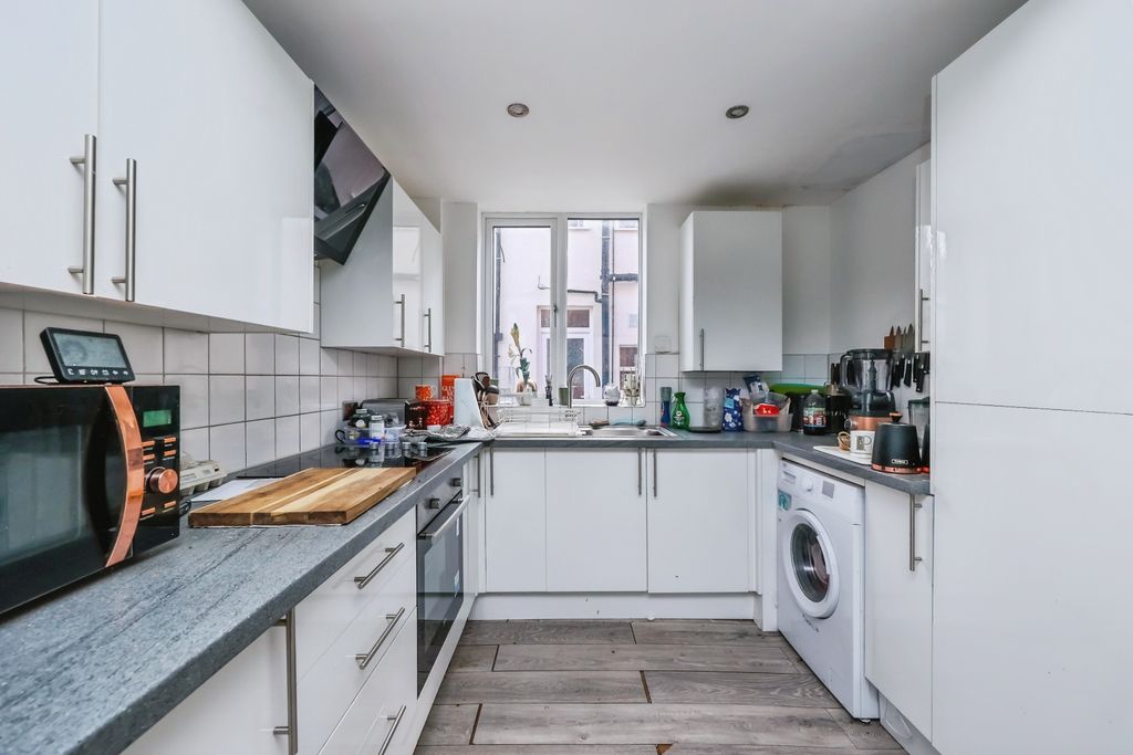 Additional image 10 of 3 bed semi-detached house for saleIngram Road, Nottingham NG6