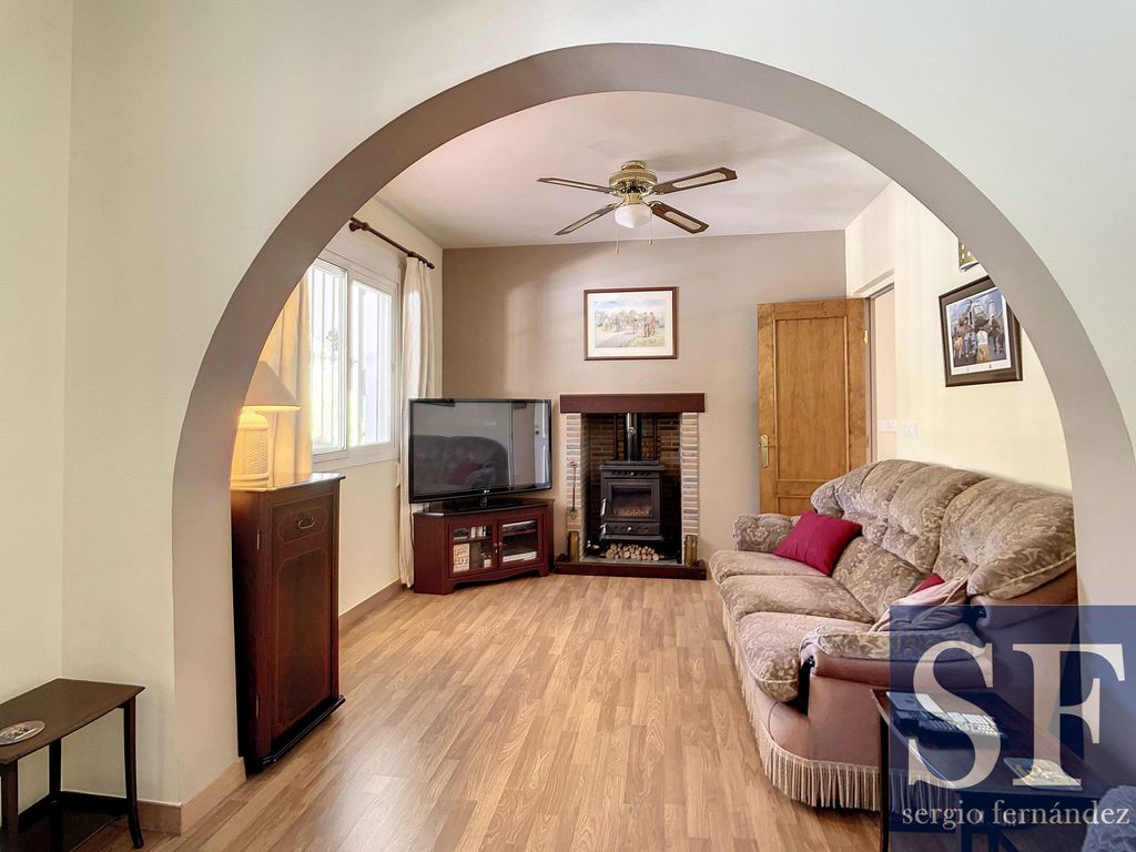 Property photo 3 of 20