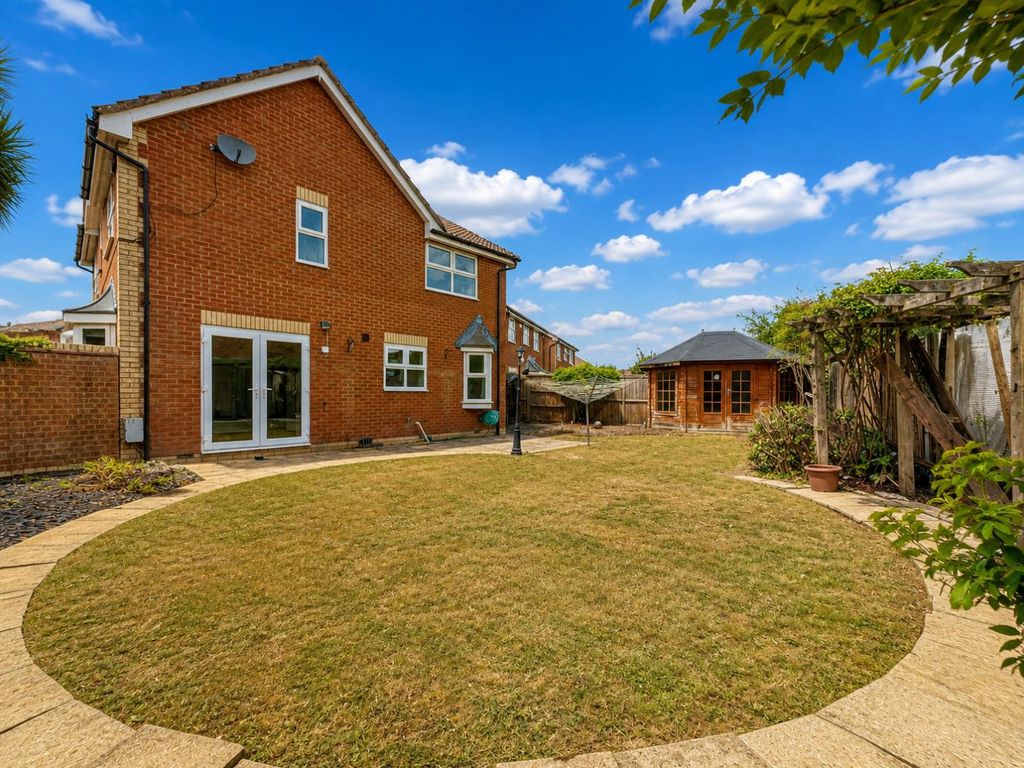 Property photo 2 of 28