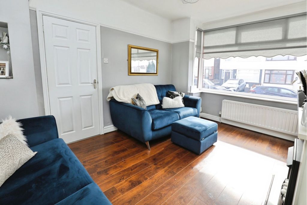 Property photo 3 of 16