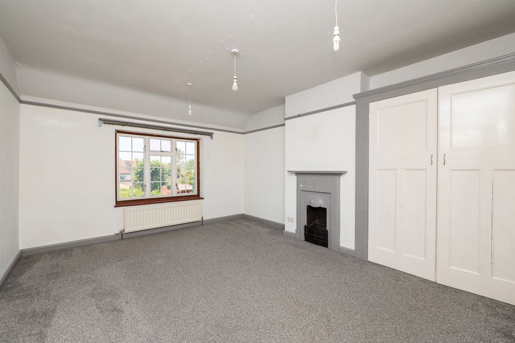 Property photo 2 of 17 Picture No. 23