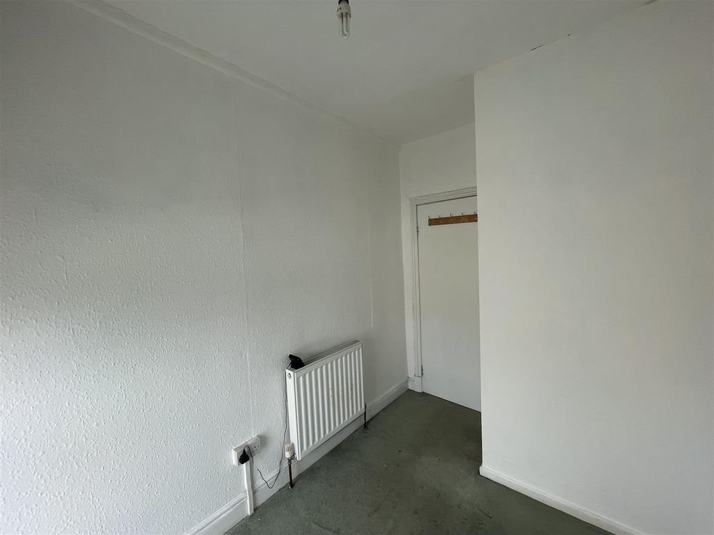 Additional image 5 of 3 bed flat to rentCampbell Road, Llandybie, Ammanford SA18