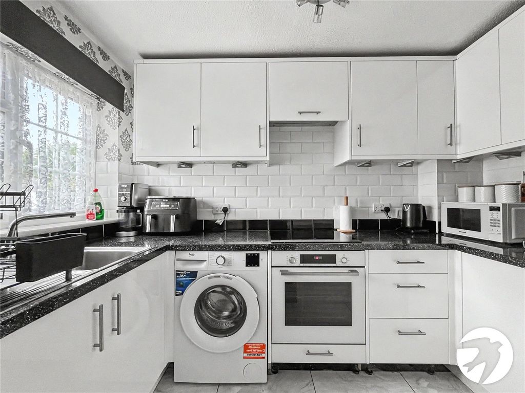 Property photo 3 of 15 Picture No. 05