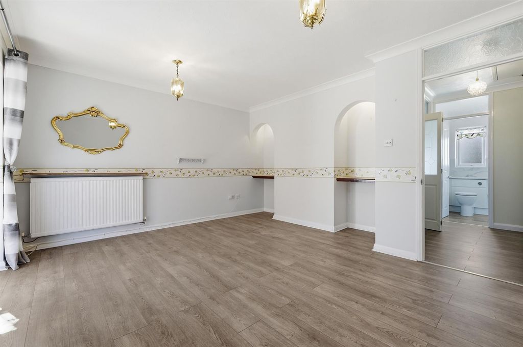 Property photo 3 of 11 16_Img_9144.Jpg