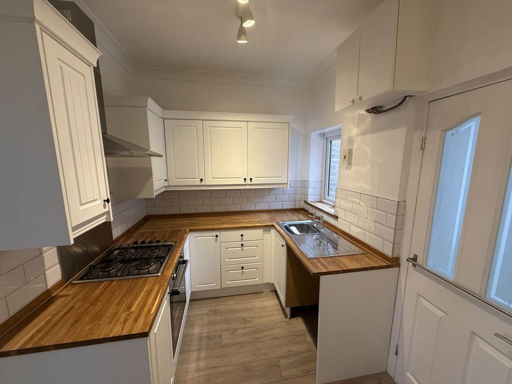 Property photo 3 of 10 Img_1667