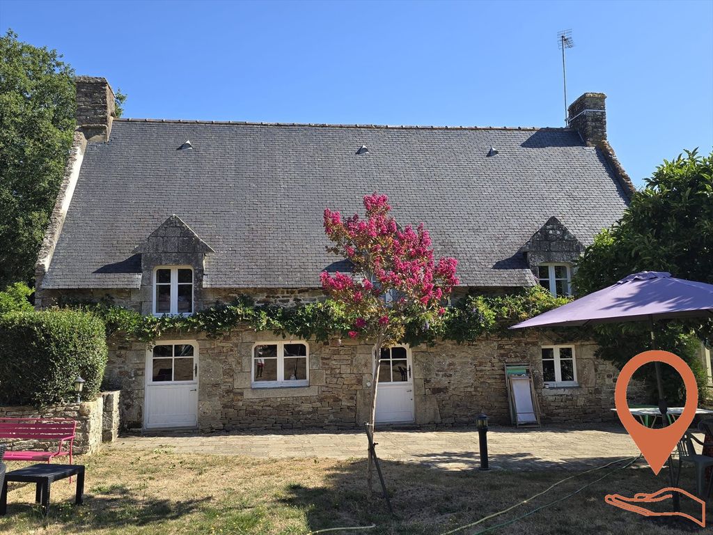 Property photo 1 of 30 House For Sale In Pluvigner
