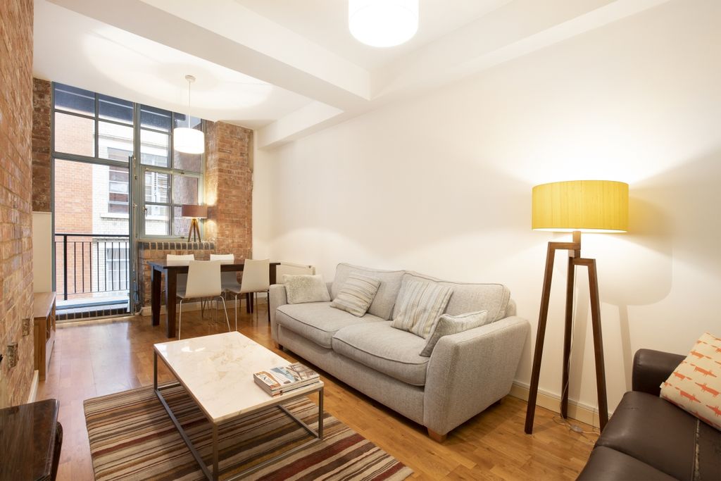 Property photo 2 of 9 Boss House 30 - Rec