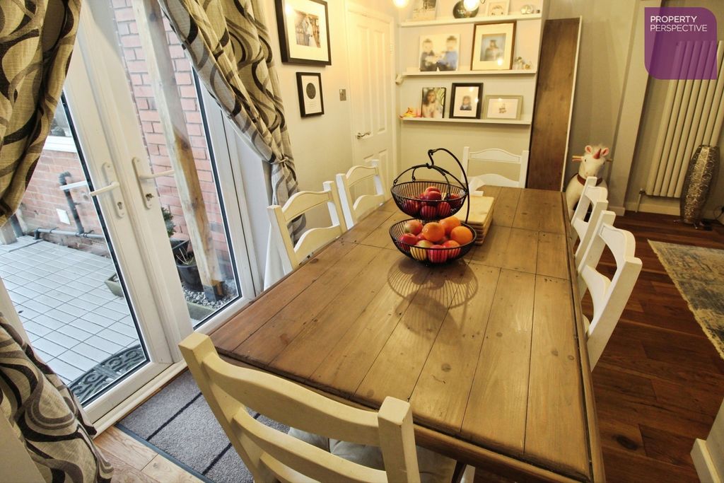 Property photo 3 of 15 Dining Room