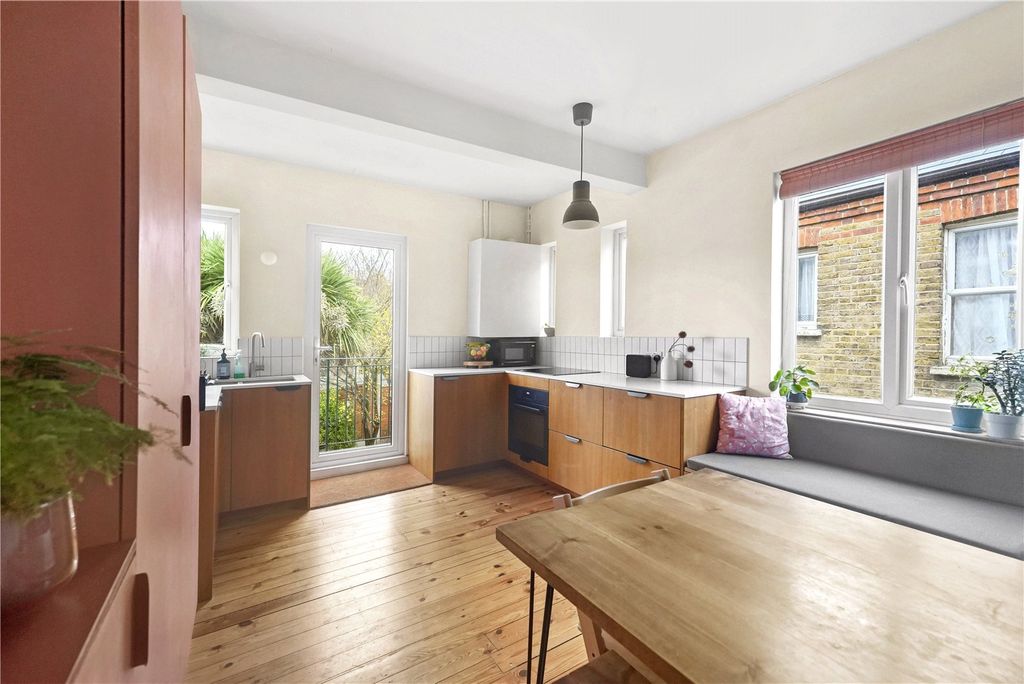 Property photo 3 of 16 Picture No. 44