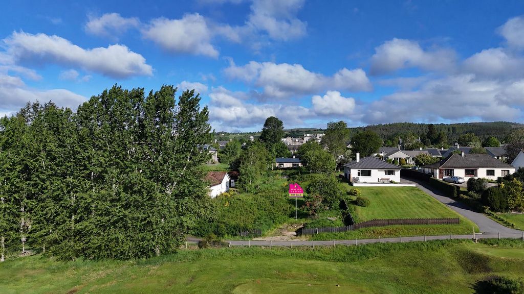 Property photo 1 of 11 House Site Golf Course Road