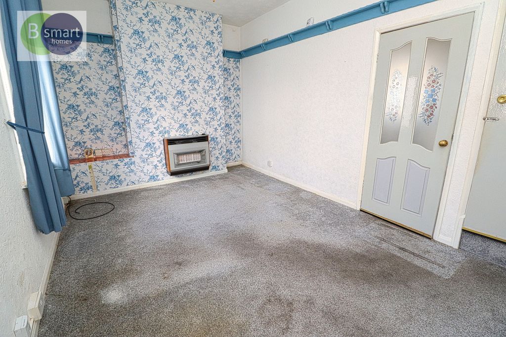 Property photo 3 of 8 Img_5330