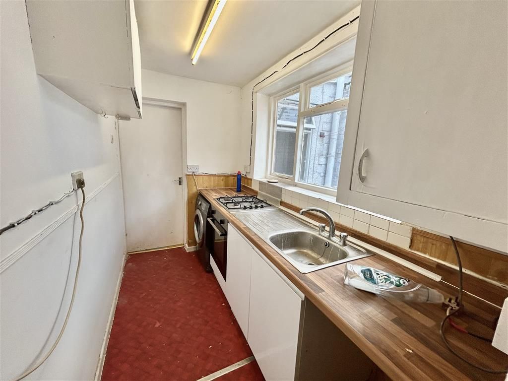 Property photo 3 of 11 Image
