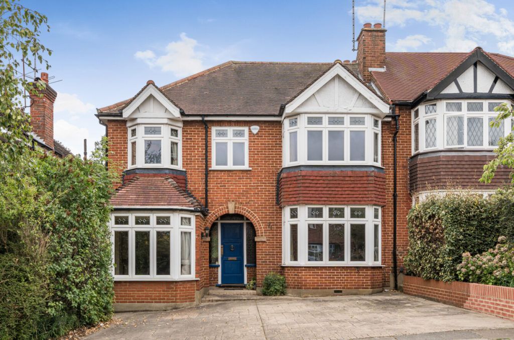 Property photo 1 of 18