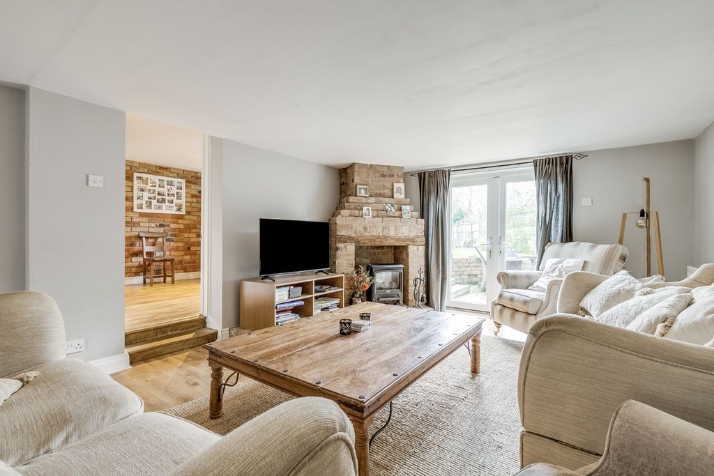 Property photo 2 of 21 4841755