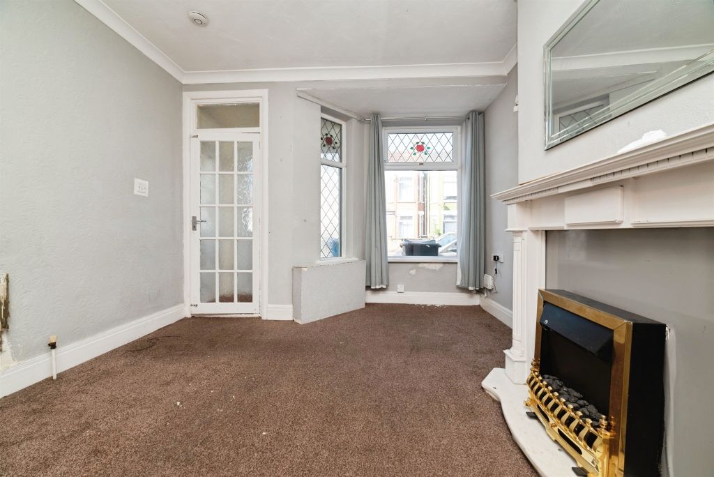 Property photo 3 of 17