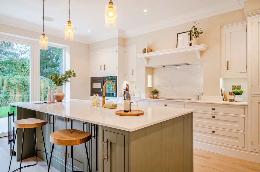 Property photo 3 of 23 1509344-25-6Aad38...