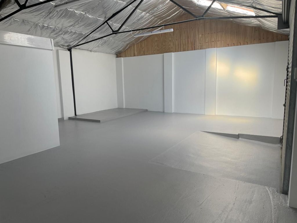 Property photo 3 of 5 Not Specified