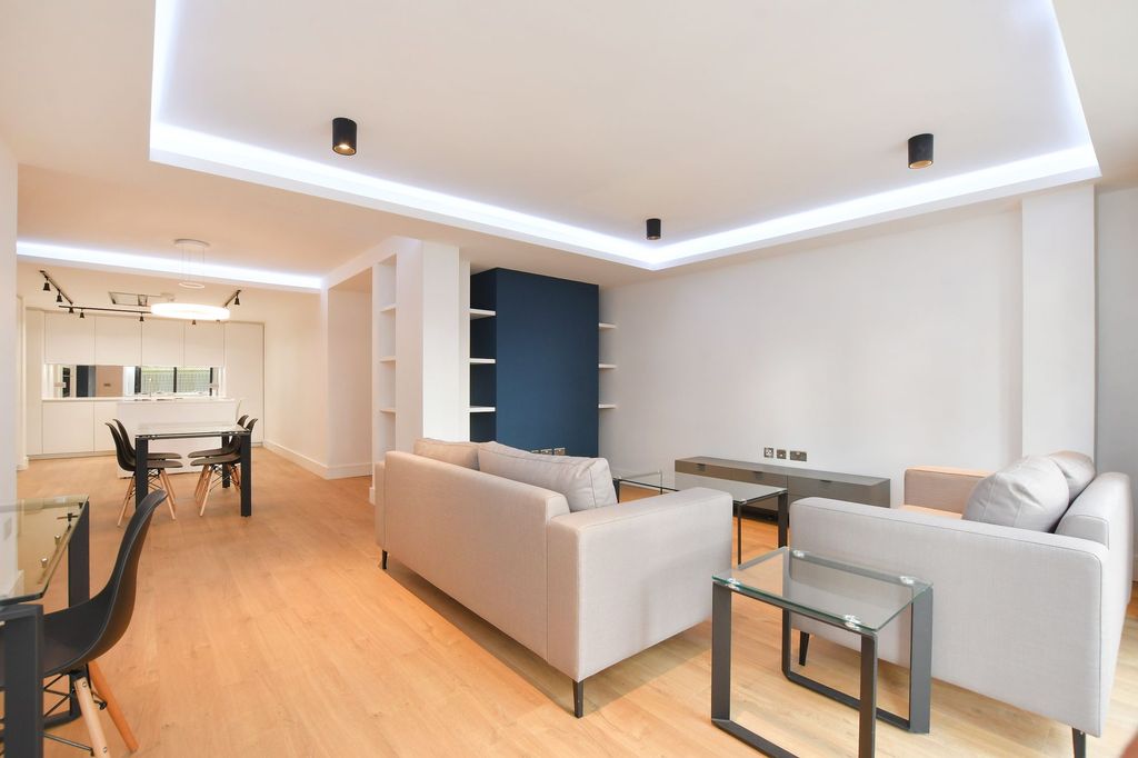 Property photo 3 of 21