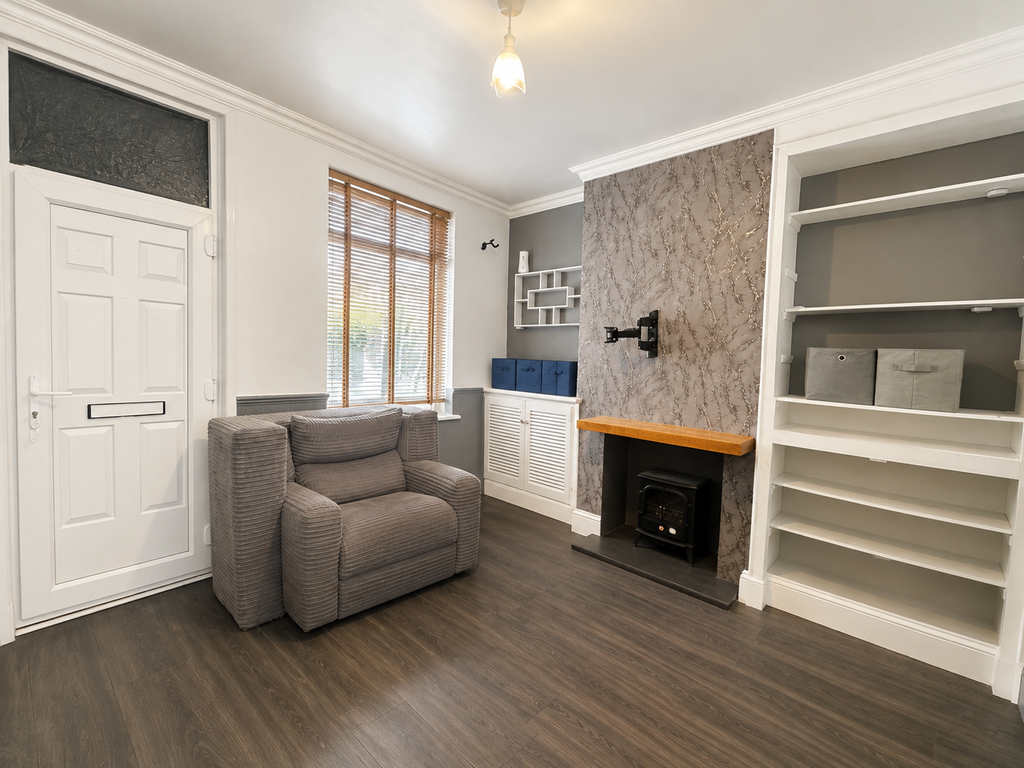 Property photo 3 of 10 E0A7Cabd-76E5-4c16-Bef8-9Aff07E8Be86
