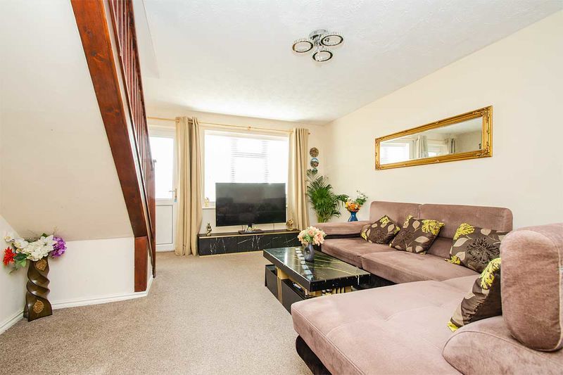 Property photo 2 of 12 Photo 4