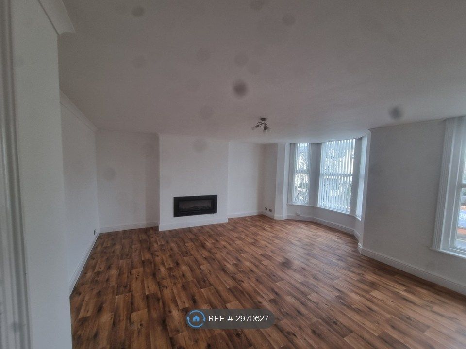 Property photo 1 of 10 30ft Lounge