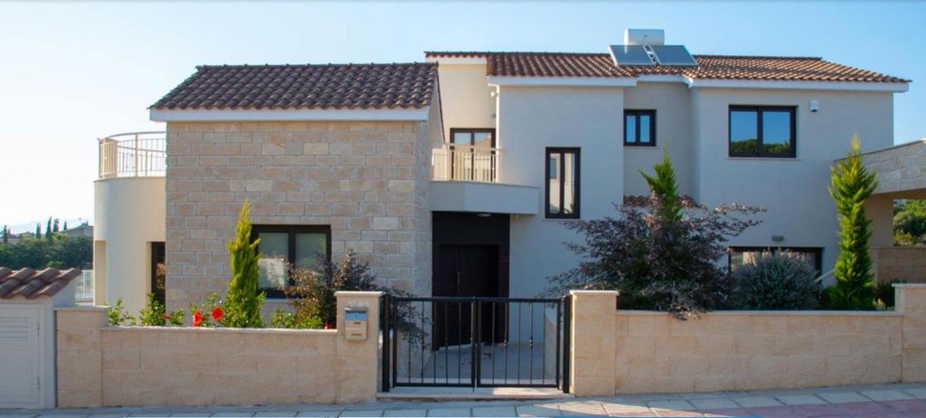 Property photo 3 of 20