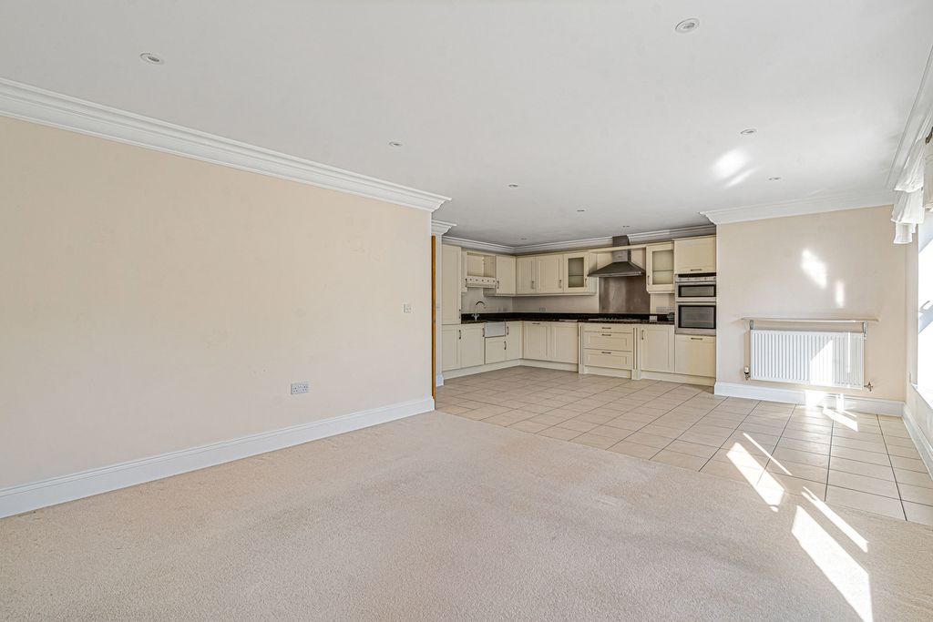 Property photo 2 of 17 6_94477.Jpg