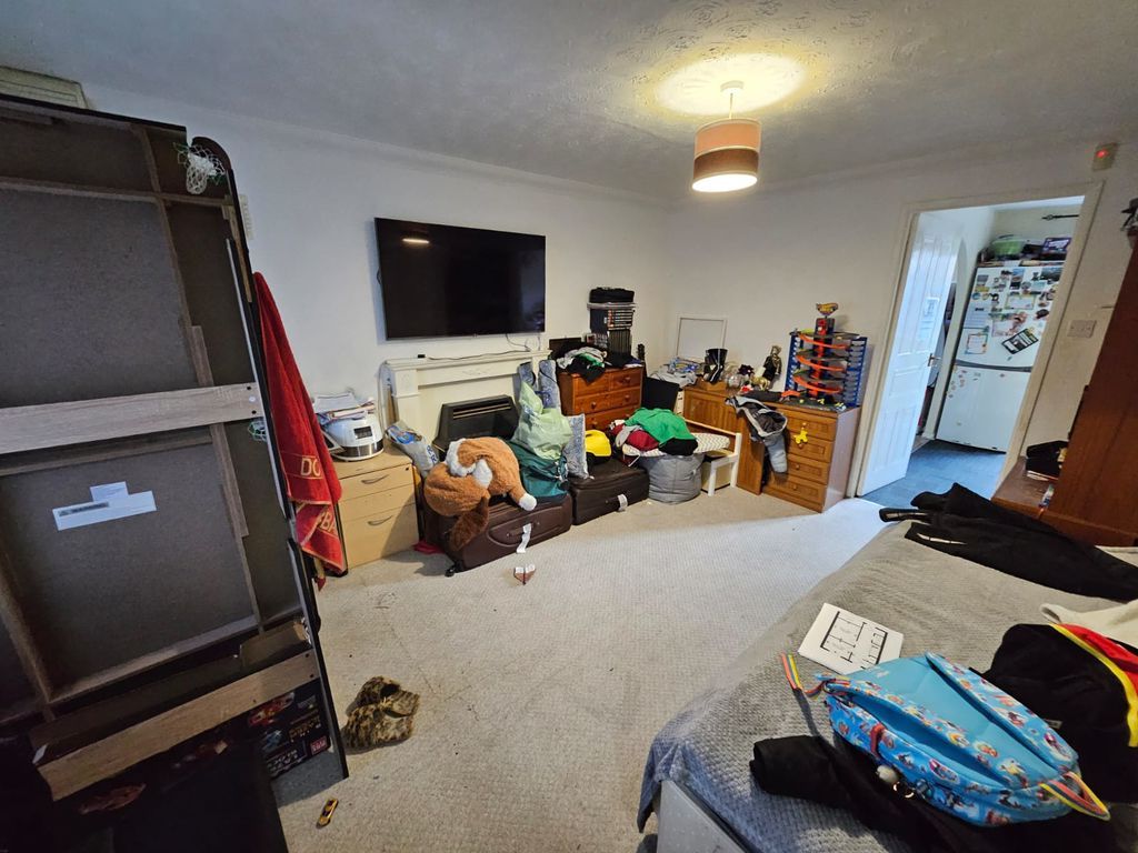 Property photo 2 of 9 Photo 2