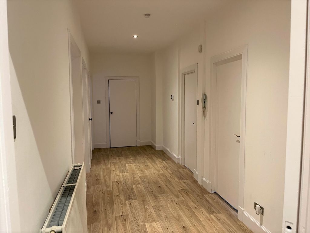 Property photo 2 of 9 Photo 2