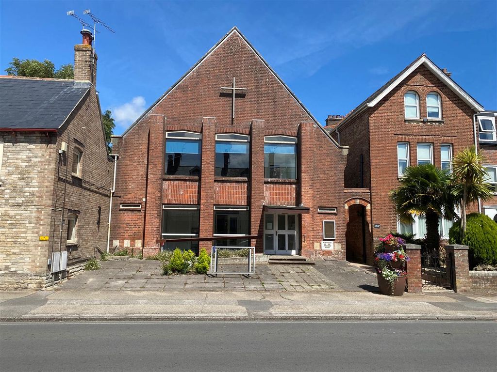 Property photo 1 of 10 External Image.Jpg