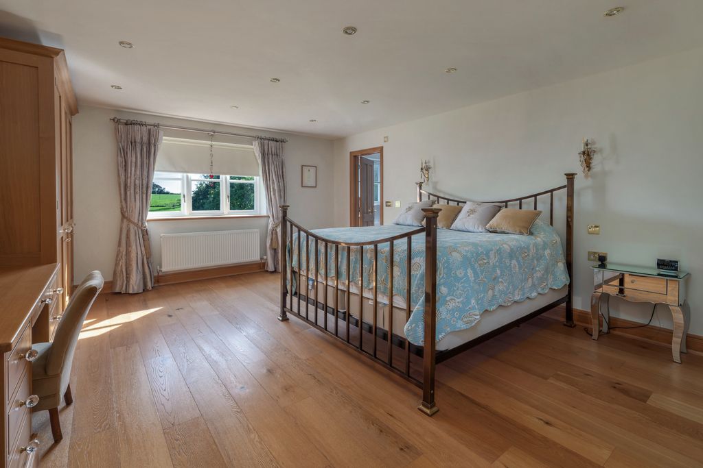 Additional image 19 of 5 bed detached house for saleChelford Road, Prestbury, Macclesfield, Cheshire SK10