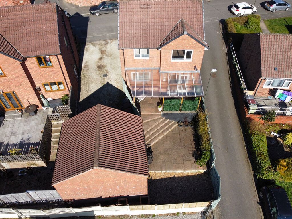 Property photo 1 of 28