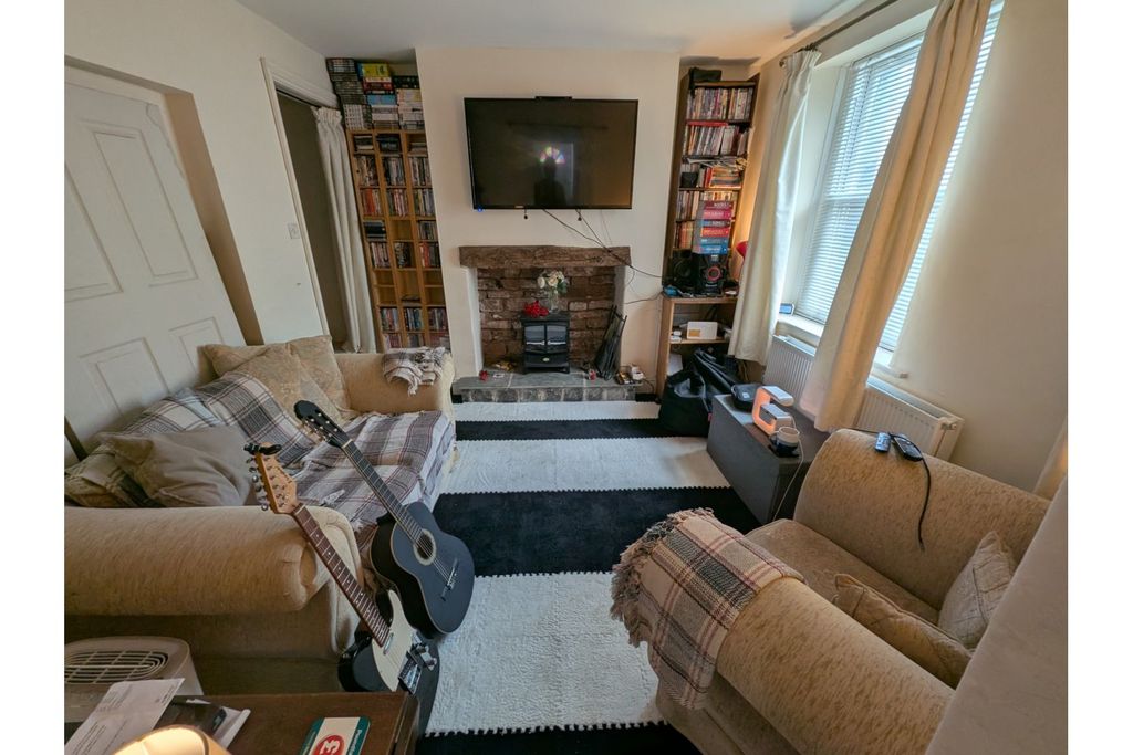 Property photo 3 of 14 Living Room