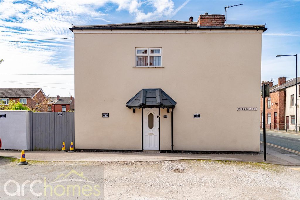 Property photo 1 of 15 Z5E87Aon9Usuaofid__Heq.Jpg