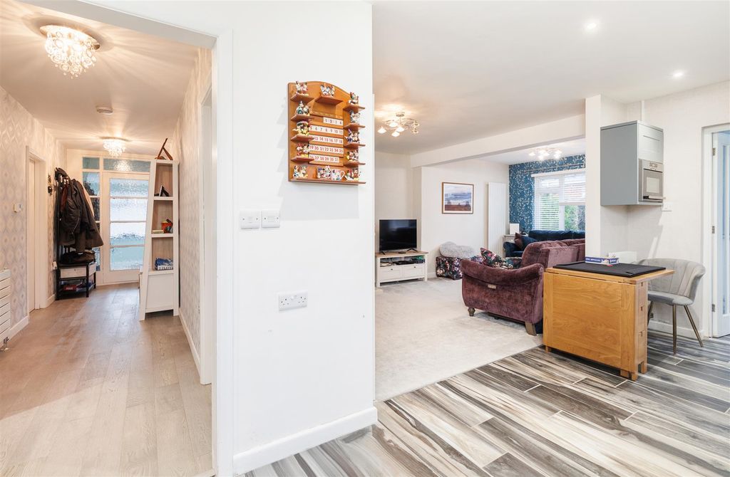 Property photo 3 of 26 12.Jpg