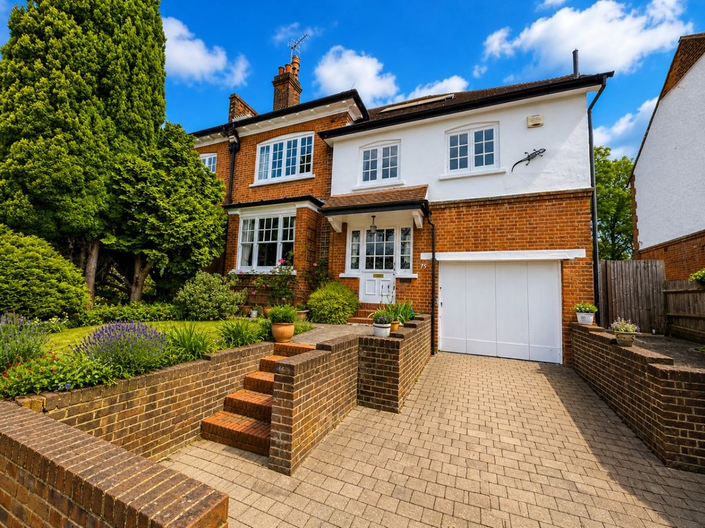 Property photo 1 of 13 4716610