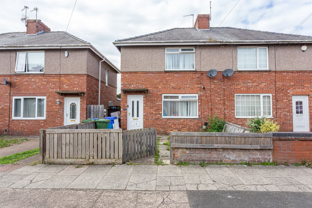 Property photo 1 of 17