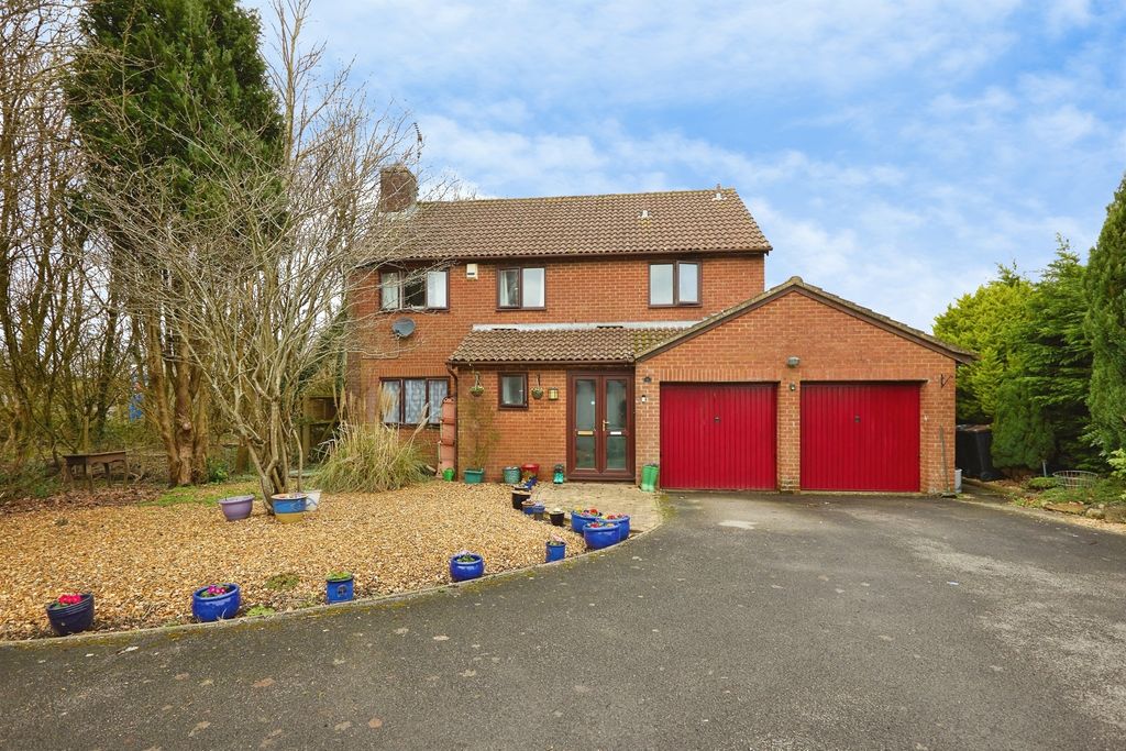 Property photo 1 of 15