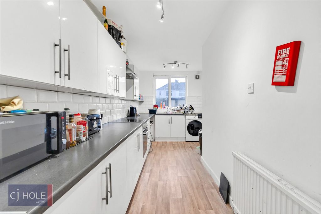 Property photo 2 of 14 Picture No. 05