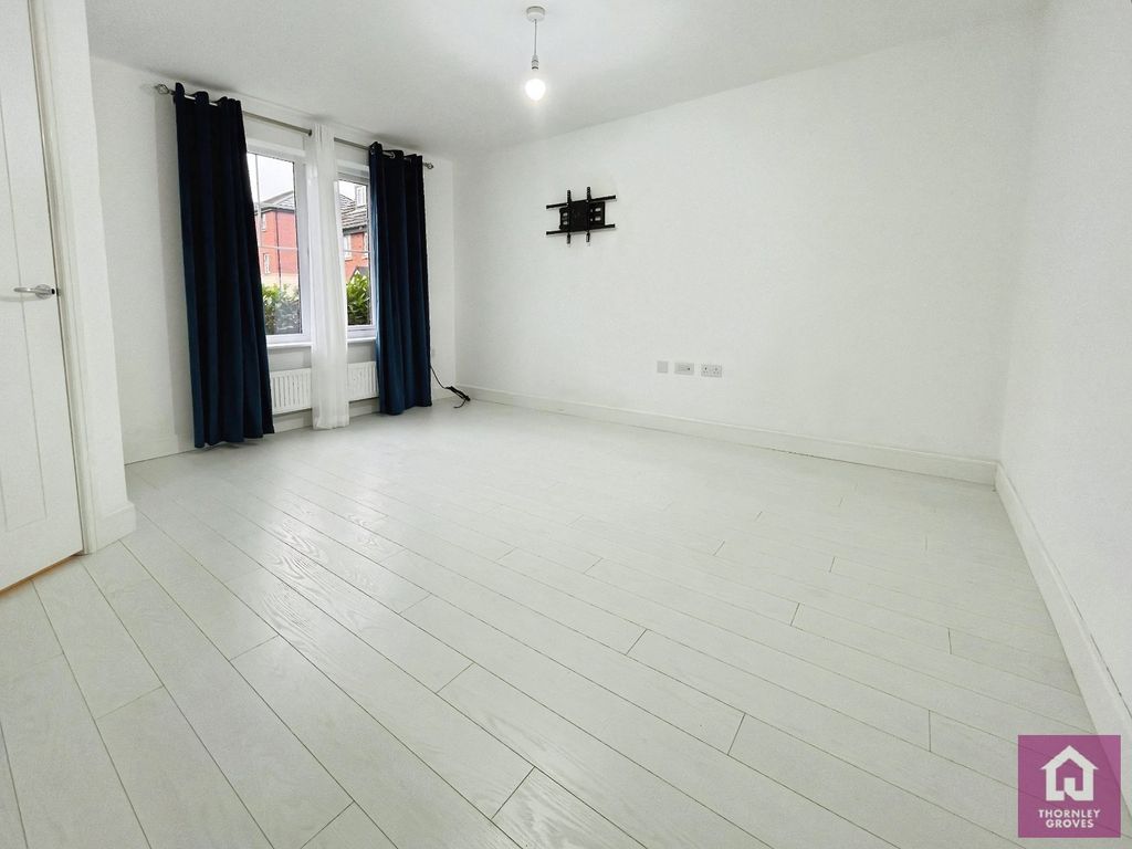 Property photo 3 of 15 Picture No. 10