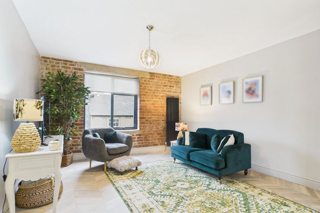 Property photo 2 of 19