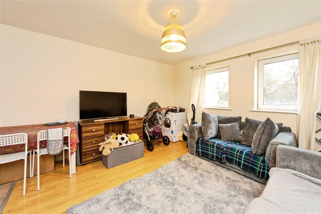 Property photo 2 of 21 Picture No. 07