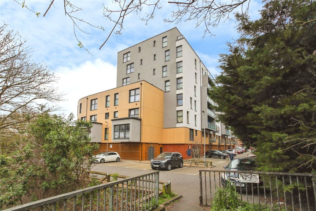 Property photo 1 of 14 Picture No. 12