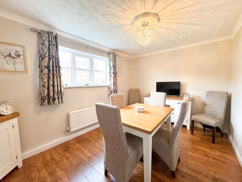 Property photo 3 of 20 Dining Room