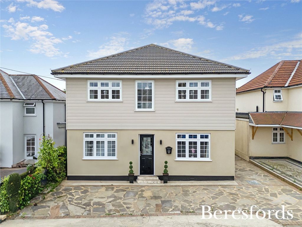 Property photo 1 of 25 Exterior