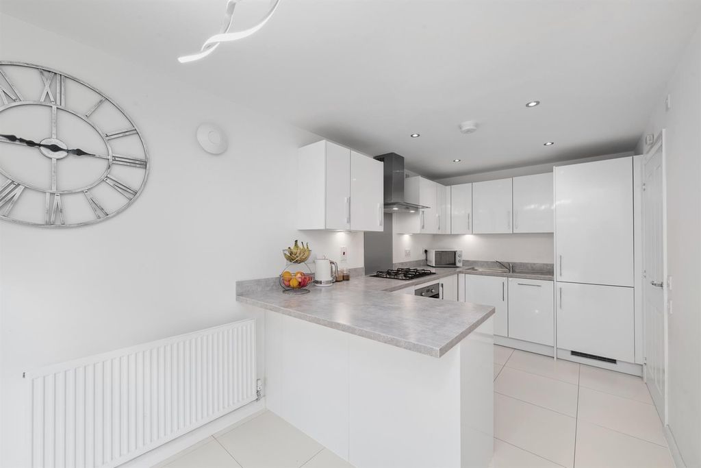 Property photo 3 of 30 8.Jpg